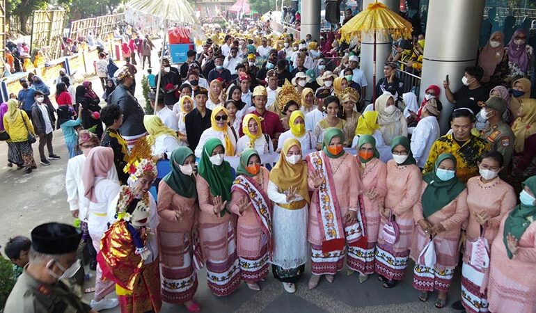  Pawai Budaya HUT Kota Metro ke-85