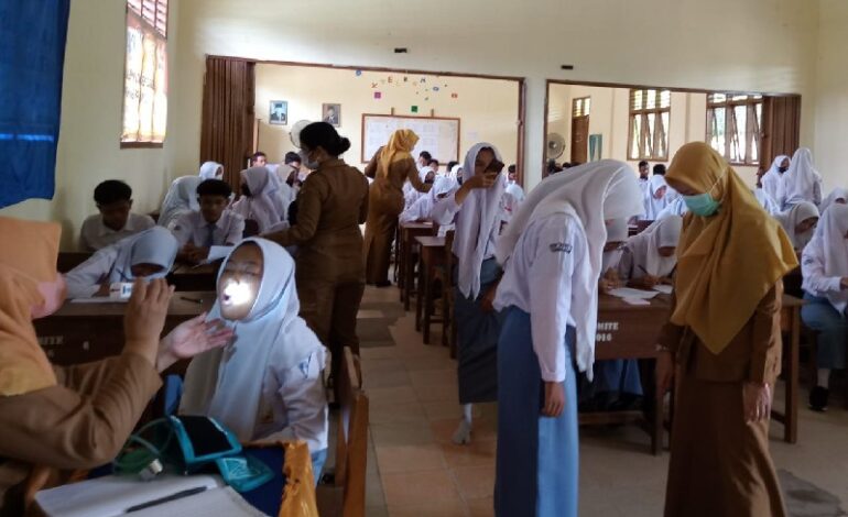  Puluhan Siswa SMK Negeri 1 Terbanggi Besar Ikuti Tes Kesehatan Jiwa
