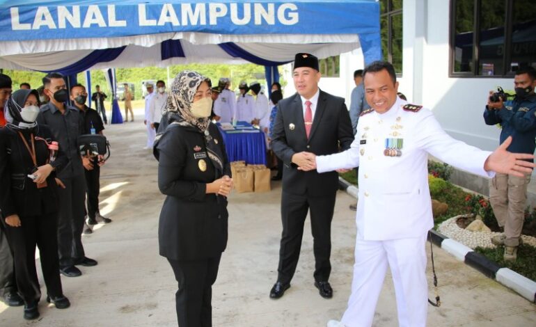  Wagub Chusnunia Chalim dan Forkopimda Provinsi Lampung Hadiri Upacara HUT Ke-77 TNI AL di Mako Lanal Lampung Caligi