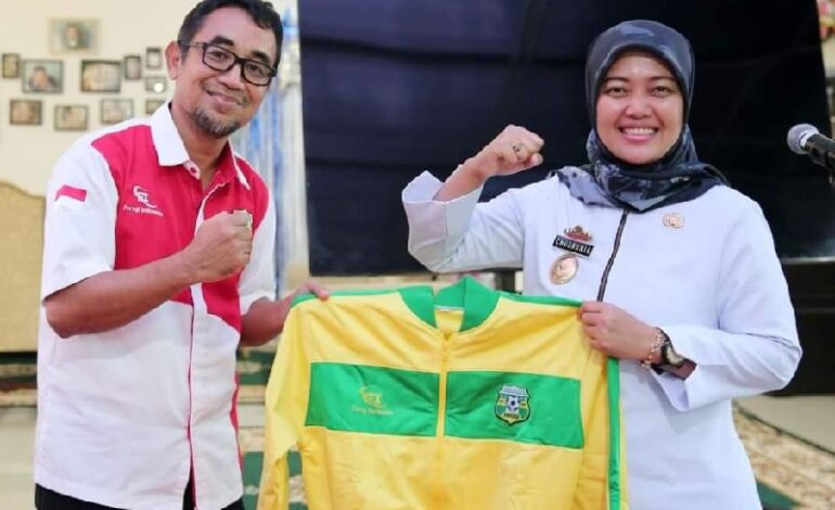  Senyuman dan Wajah Cerah Wagub Chusnunia Lepas Tim U-10 dan U-12 Forsgi Lampung ke Piala Menpora