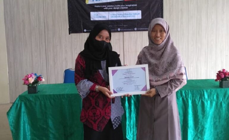  Milah Smart Narasumber Pelatihan Desain UKM Hiqma UIN Raden Intan Lampung