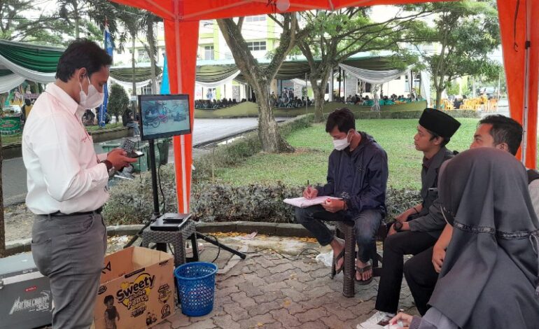  Yakult Bagi-Bagi Produk dan Edukasi Kesehatan Pencernaan di Festival Pesantren Ke-7