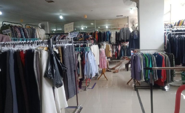  Tren Baju Thrift Murah Berkualitas