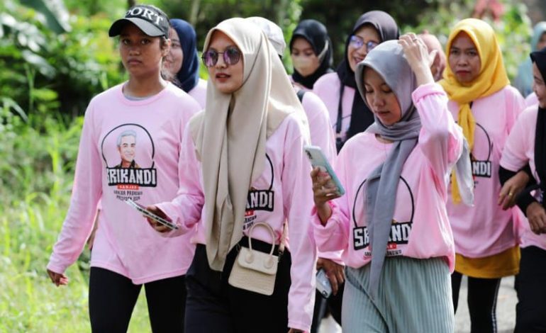  Ajak Perempuan Milenial Way Kanan Hidup Sehat, Srikandi Ganjar Lampung Gelar Jalan Pagi