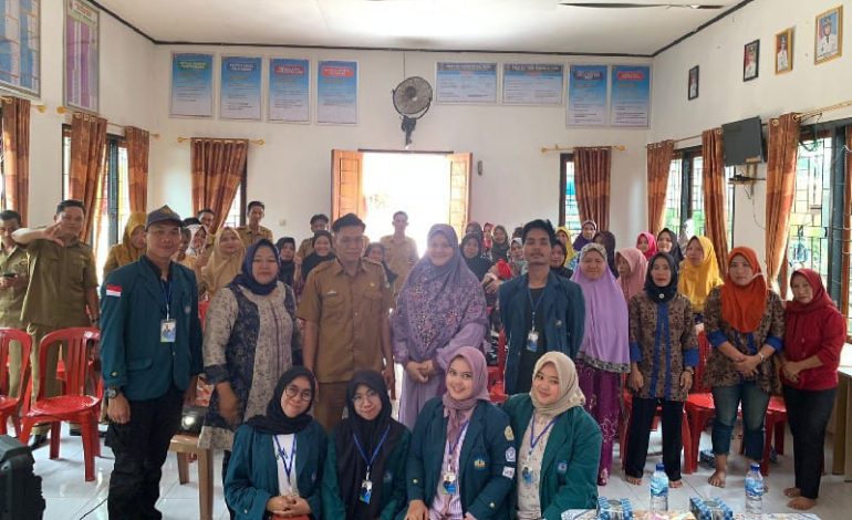  Mahasiswa KKN Unila di Pekon Payung Kotaagung Barat Tanggamus Sosialisasi Peningkatan Ketahanan Keluarga