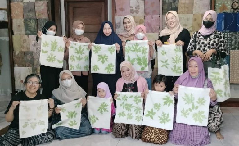  Mak Ganjar Lampung Pelatihan Kerajinan Tangan Metode Ecoprint