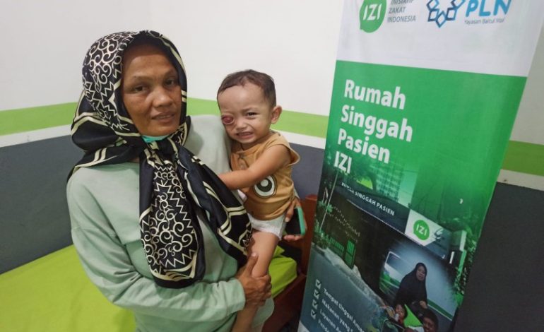  RSP IZI-YBM PLN Lampung Bantu Balita Tumor Mata