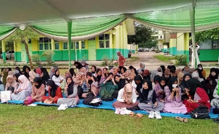  SMKN 1 Terbanggi Besar Isra Mikraj, Kepala Sekolah Ajak Siswa Istikamah Salat 5 Waktu