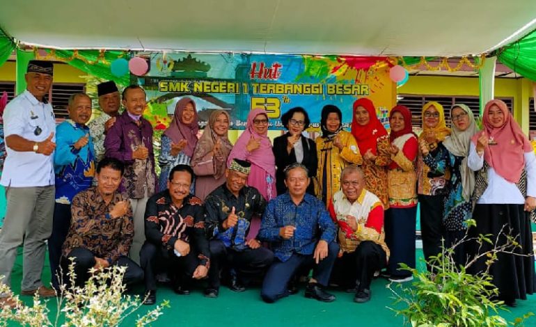  Perayaan HUT SMK Negeri 1 Terbanggi Besar Meriah