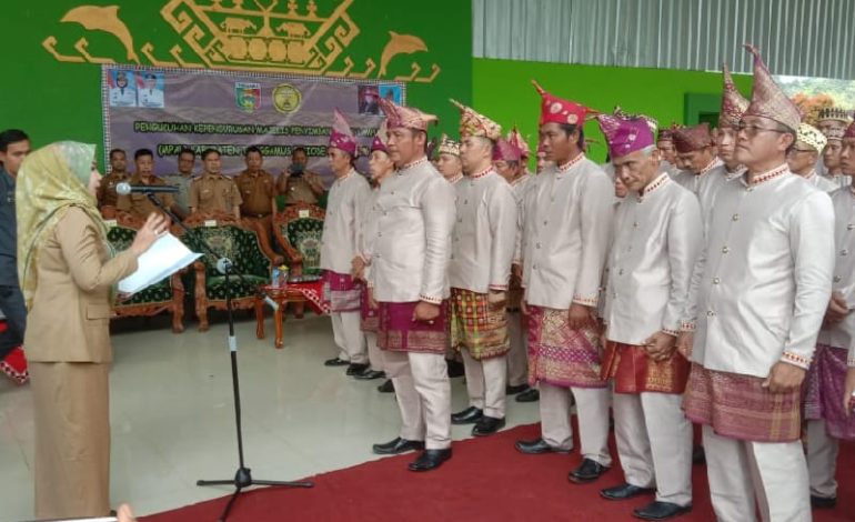  Bupati Dewi Handajani Kukuhkan MPAL Tanggamus di Taman Wisata Way Lalaan