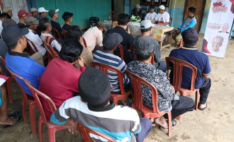  Prihatin Pelajar Ulu Belu Sulit ke Sekolah, Orang Muda Ganjar Lampung Bantu Perbaikan Jalan