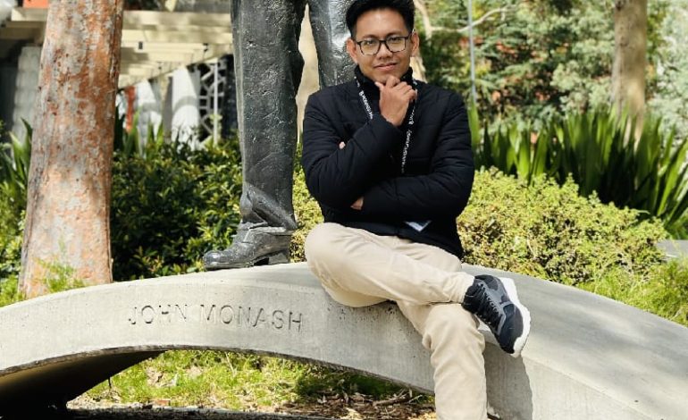  Dosen PTS Terbaik ASEAN Universitas Teknokrat Indonesia Ahmad Ari Aldino Kuliah Doktoral Monash University Australia