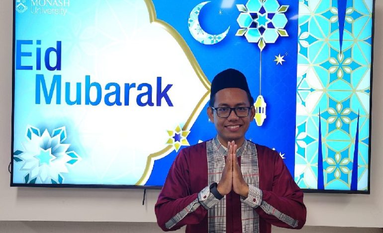  Rendang dan Opor Lebaran Dosen Universitas Teknokrat Indonesia Ahmad Ari Aldino Mahasiswa Doktoral Monash University