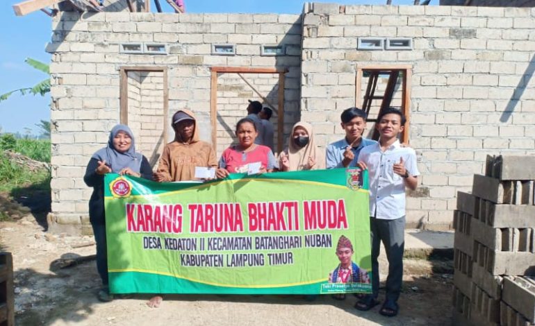  Karang Taruna Bhakti Muda Desa Kedaton II Lampung Timur Salurkan Bantuan Korban Angin Puting Beliung