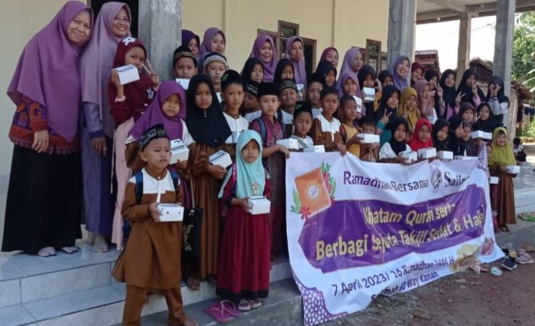  Salimah Way Kanan Berbagi Takjil di Rumah Sakit Zainal Abidin Pagaralam