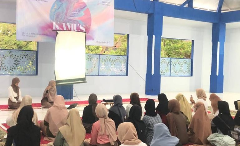  Fossi Fakultas Teknik Universitas Lampung Undang Milah Smart Narasumber Kajian Muslimah Cerdas