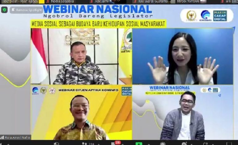  Dosen PTS Terbaik ASEAN Universitas Teknokrat Indonesia Ryan Randy Pembicara Webinar Kominfo dan Komisi I DPR RI