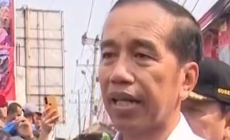  Jokowi ke Lampung, Pusat Anggarkan Rp800 Miliar Perbaiki Jalan Rusak