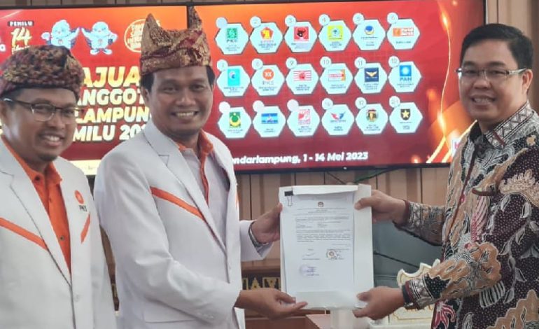  PKS Daftarkan Bakal Caleg ke KPU Lampung, Mufti Salim Siap Ubah Strategi Jika Sistem Pemilu Tertutup