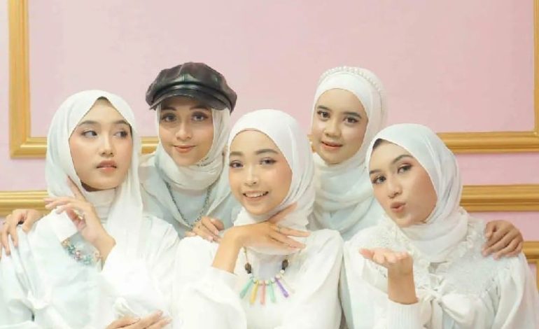  Opini: Menjadi Putri Hijabfluencer