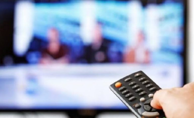  Opini: Televisi dan Turunnya Kualitas Masyarakat