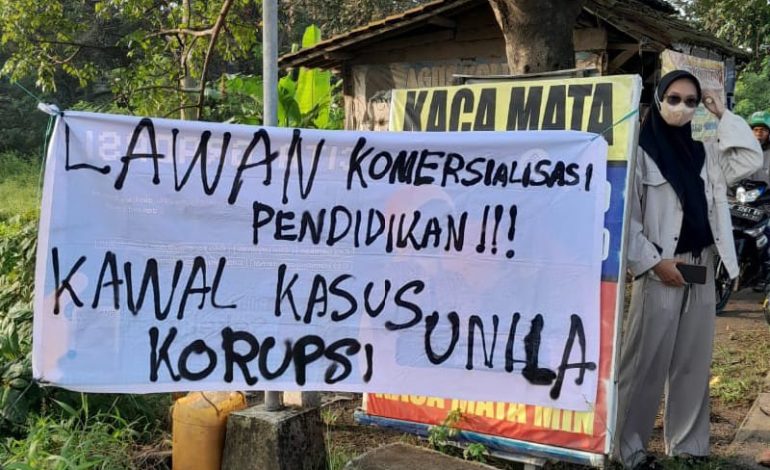  Jokowi ke Lampung, Spanduk Keresahan Warga Bertebaran, Tak Lama Diturunkan