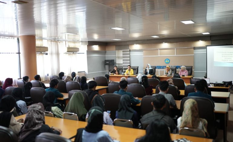  Universitas Lampung Sosialisasi Pembinaan Mahasiswa Wirausaha