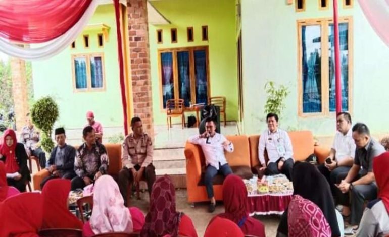  Ketua Komisi V DPRD Lampung Yanuar Irawan Reses di Pulang Panggung Tanggamus
