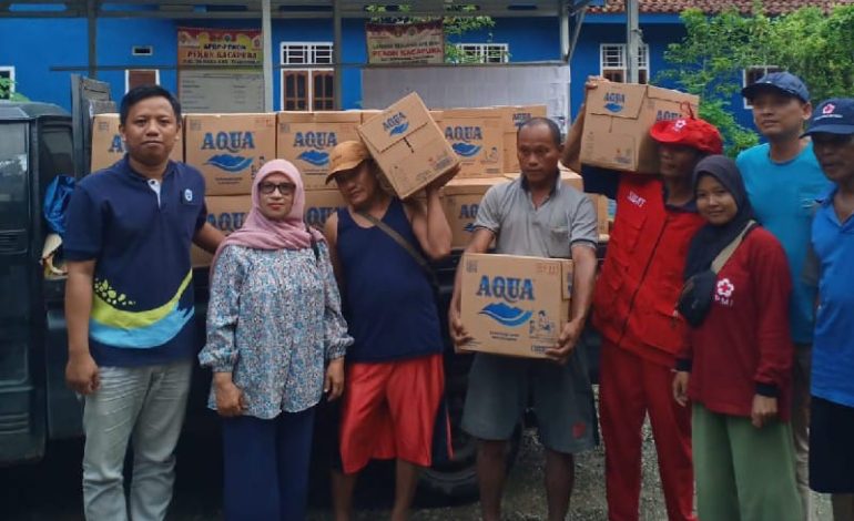  Aqua Pabrik Tanggamus Peduli Bencana Banjir Semaka