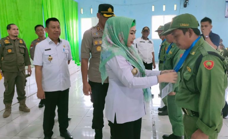  Bupati Tanggamus Dewi Handajani Buka Sosialisasi Pemberdayaan Linmas