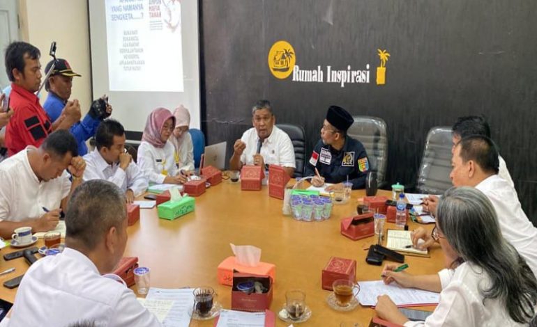  Musyawarah Cari Solusi Unit Way Berulu PTPN7 Inisiasi Abdul Hakim, Kepala BPN Pesawaran Sebut 329 Hektare Belum Bersertifikat