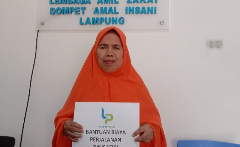  LAZDAI Peduli Salurkan Bantuan untuk Sa’diyah Musafir Kehabisan Bekal