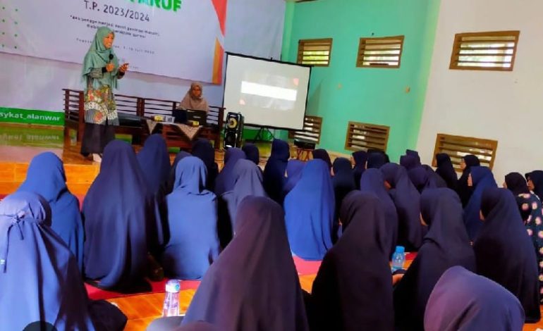  Milah Smart Narasumber di Ponpes Tahfidzul Quran Misykat Al Anwar, Sampaikan Beberapa Tips Jadi Orang Sukses