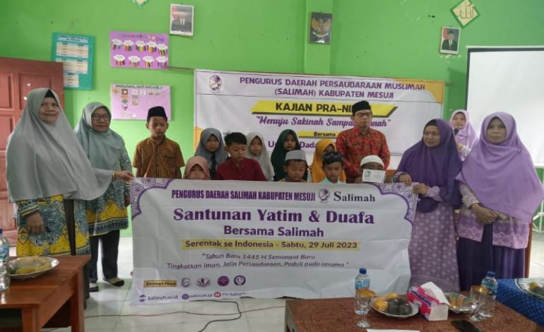 Salimah Mesuji Santuni Yatim dan Gelar Kajian Pranikah