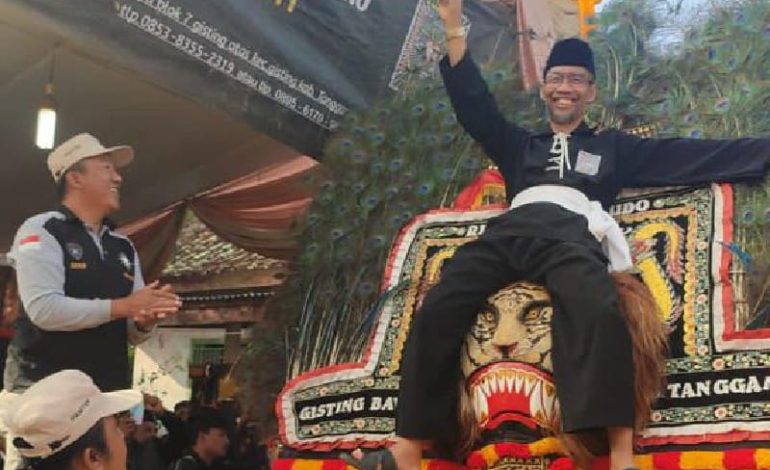  Abdul Hakim Merawat Budaya, Merawat Nusantara