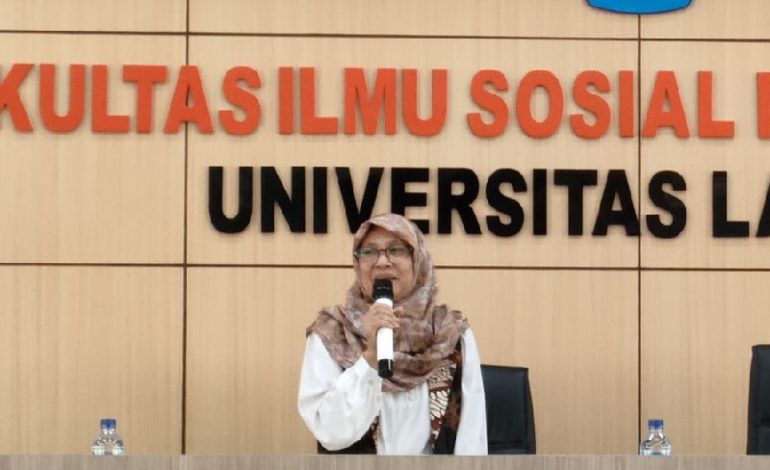  Diskusi Forum Puspa Lampung di FISIP Unila, Handi Mulyaningsih: Tanggung Jawab di Keluarga Bikin Perempuan Tak Terlibat Penuh dalam Politik
