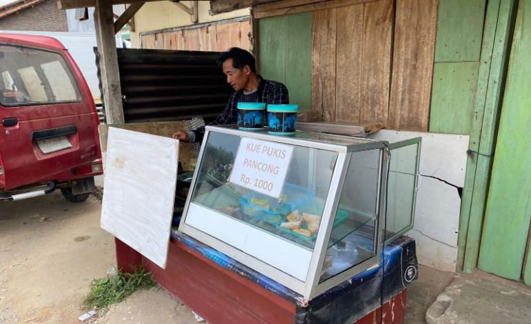  Kue Pancong dan Pukis Pakde Herman, Favorit Baru Warga Pemanggilan dan Hajimena