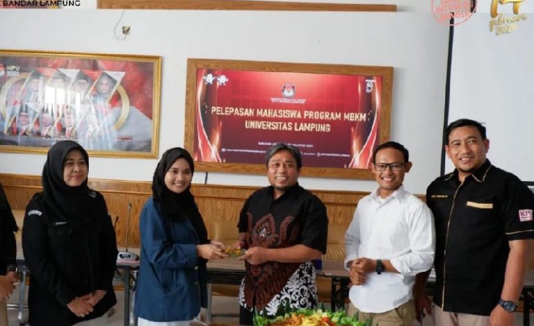  Mahasiswa FISIP Unila Rampung Magang KPU, Dedy Triyadi Harap Ada Banyak Skripsi Pemilu