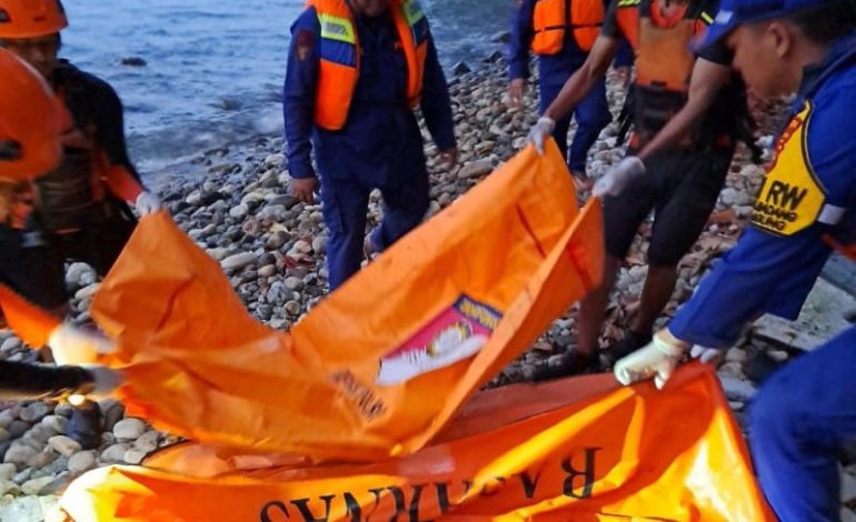  Polres Tanggamus Identifikasi Mayat Pria Tanpa Kepala Pantai Teluk Brak Pematangsawa