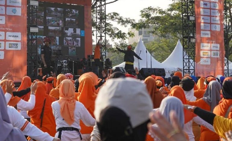  Rumah Zakat Pecahkan Rekor Muri Senam Lansia Serentak di Lokasi Terbanyak