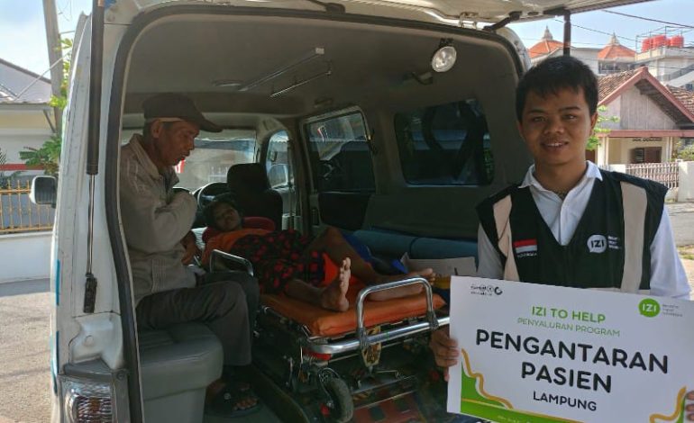  Ambulans Gratis IZI Lampung Antar Aisyah Penderita Tumor Fenur Sinistra Berobat ke RSCM