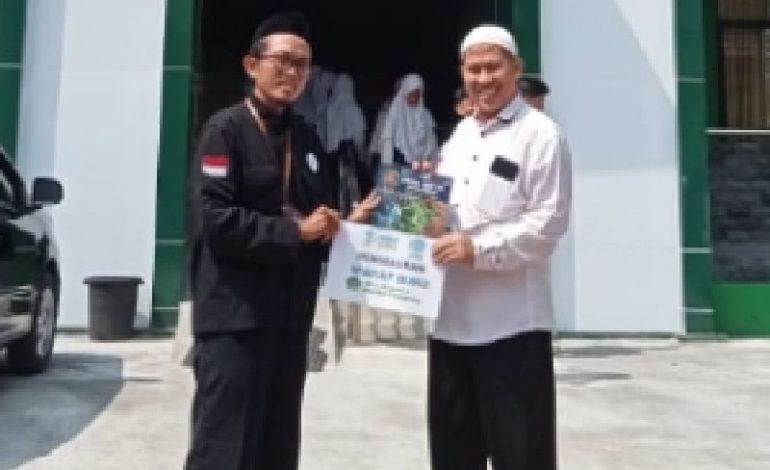  Badan Wakaf LAZDAI Lampung Salurkan Buku ke MTs Negeri 1 Bandar Lampung