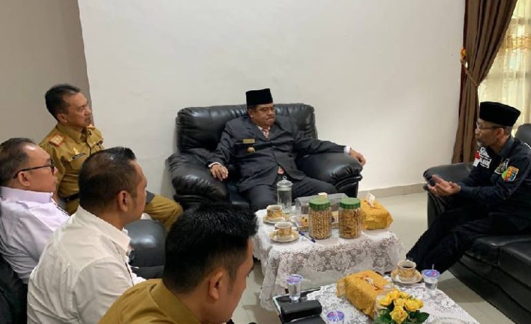  Diskusi dengan Bupati Musa Ahmad, Abdul Hakim Minta Pemkab Lamteng Bantu Masyarakat Miskin Akses BPJS Kesehatan