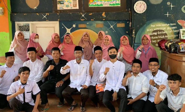  Abdul Hakim Reses Bersama Guru SDIT Permata Bunda 2