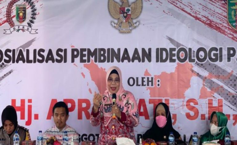  Anggota DPRD Lampung Aprilliati Sosialisasi Pembinaan Ideologi Pancasila di Segalamider