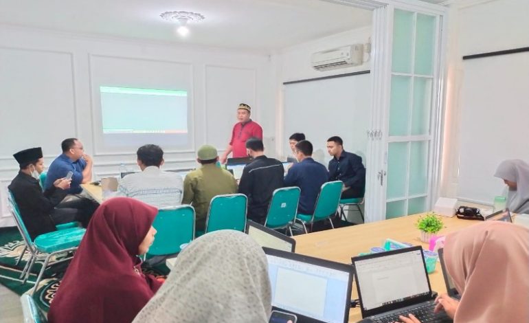  Tim Humas Yayasan Daarul Hikmah Antusias Bikin Rilis