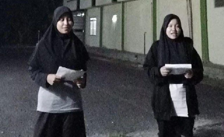  MC Hari Santri Mahad Al Jamiah UIN Raden Intan Lampung Siap 3 Bahasa