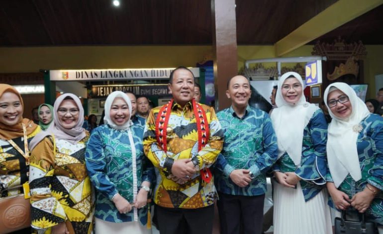  Penjabat Bupati Tanggamus Mulyadi Irsan Hadiri Malam Pembukaan Pekan Raya Lampung