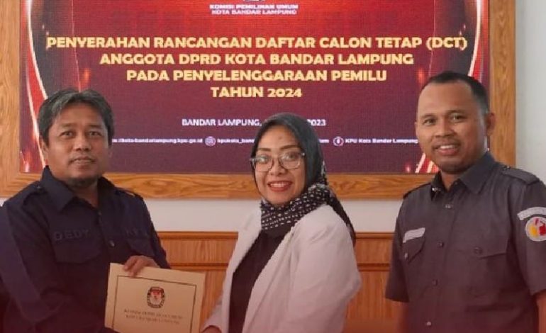  Dokumen Pencermatan Partai Perindo Lengkap dan Diterima KPU Bandar Lampung