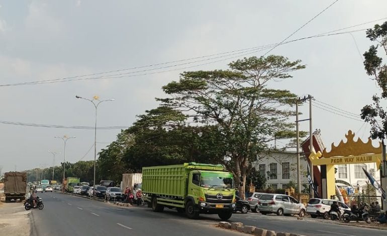 Lonjakan Pengunjung Pekan Raya Lampung Picu Kemacetan di By Pass